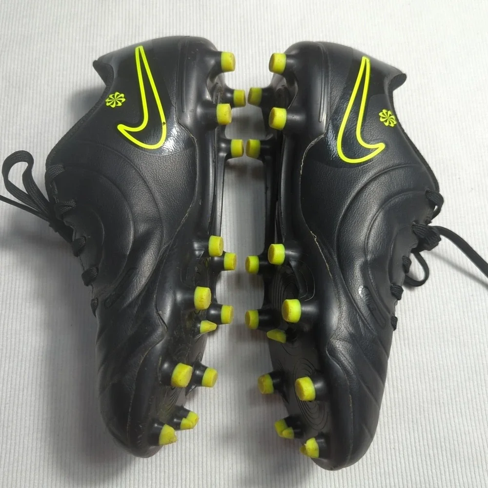 NIKE Size 3 Youth Tiemp Legend 10 Club Firm Soccer Cleats Black And‎ Yellow